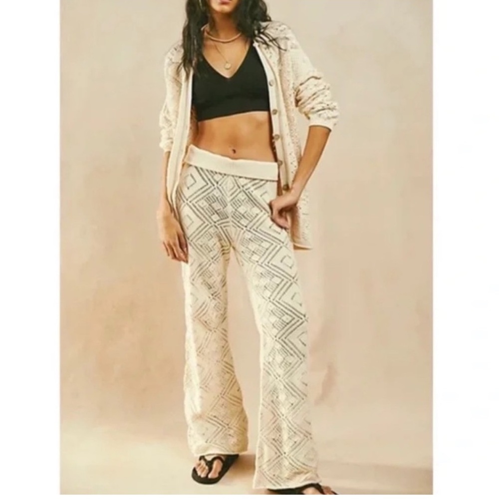 FP beach crochet pants worn twice! LIKE NEW - Picture 2 of 2